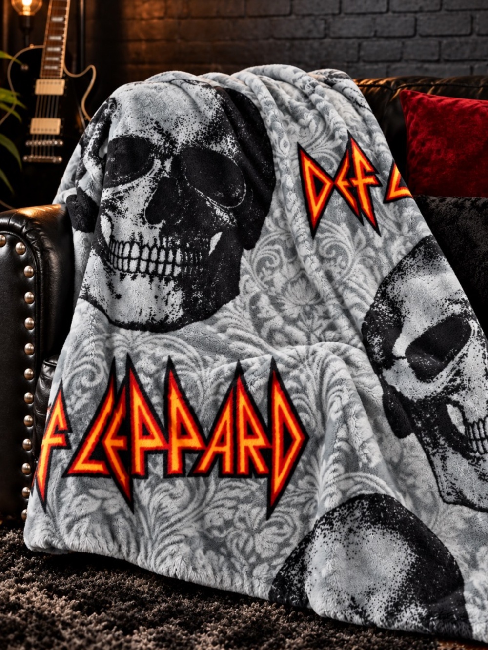 Def Leppard Skull Silk Touch Plush Throw Blanket 50x70 Gray Black NWT